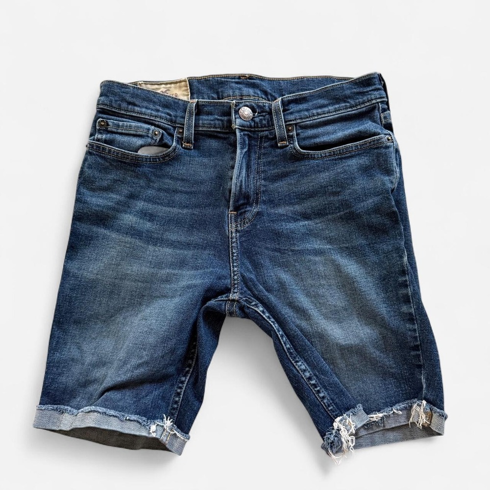 Hollister Co. medium wash cutoff denim jean shorts, size 28